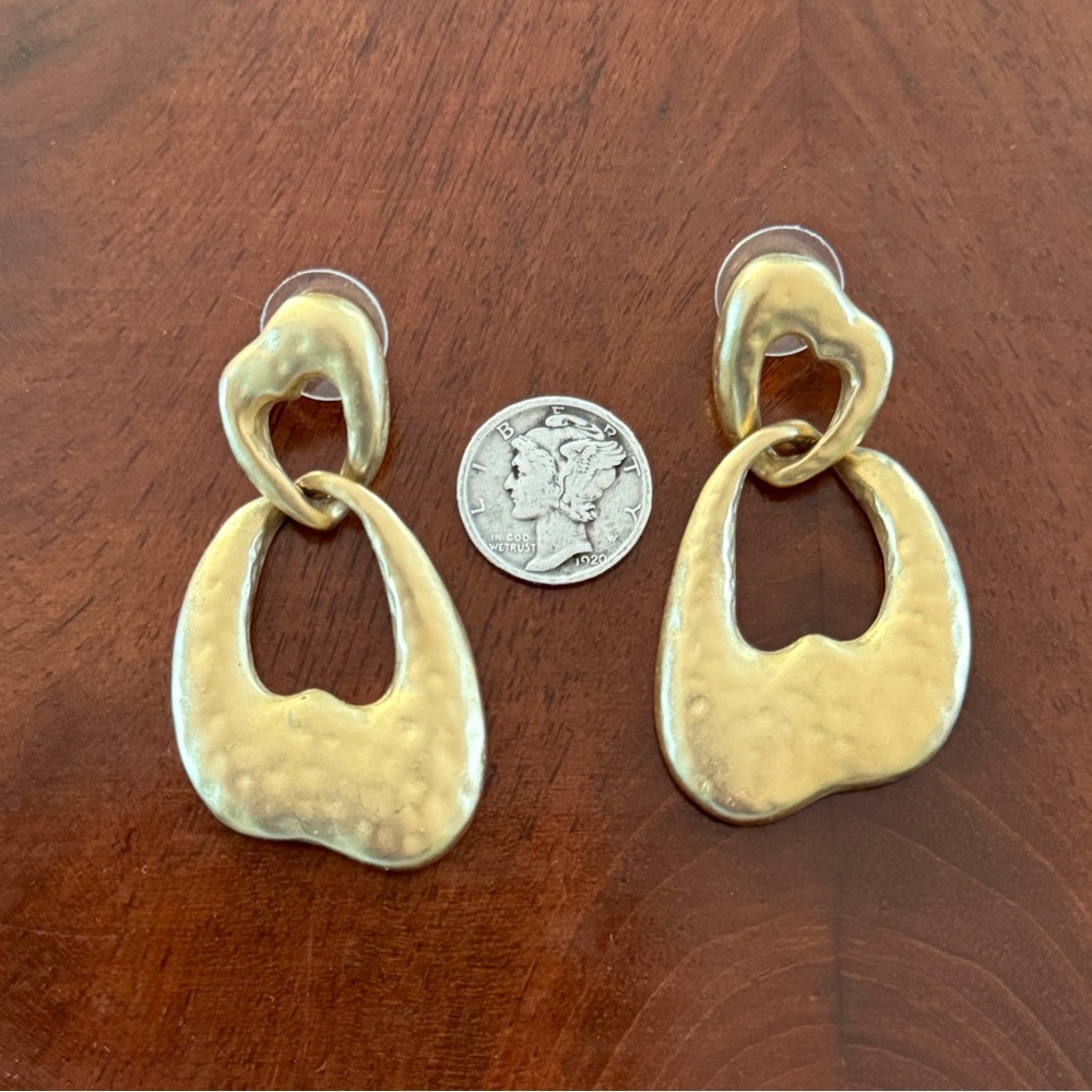 Vintage NOS Erwin Pearl Abstract Heart Dangle Drop Earrings; Gold Tone; 2” - Picture 8 of 11